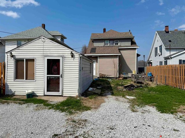 2512 Mishawaka Avenue, South Bend, IN 46615