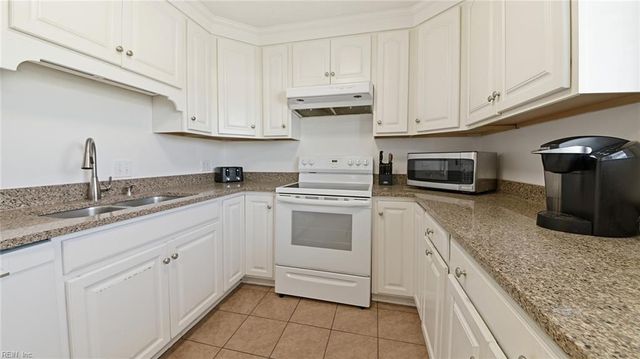 3537 Sandfiddler RD, Virginia Beach, VA 23456