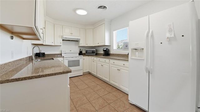 3537 Sandfiddler RD, Virginia Beach, VA 23456
