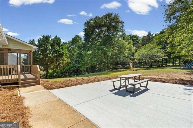 41 River Walk Parkway, Euharlee, GA 30145