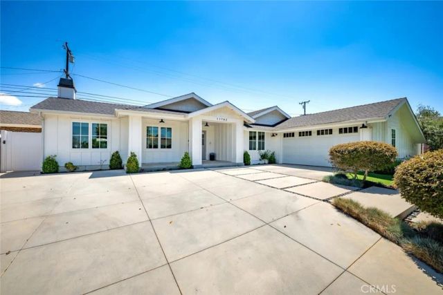 11782 Davenport, Rossmoor, CA 90720