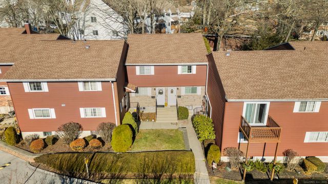 65 Patricia Road N, Bridgeport, CT 06606