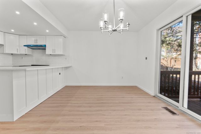 65 Patricia Road N, Bridgeport, CT 06606