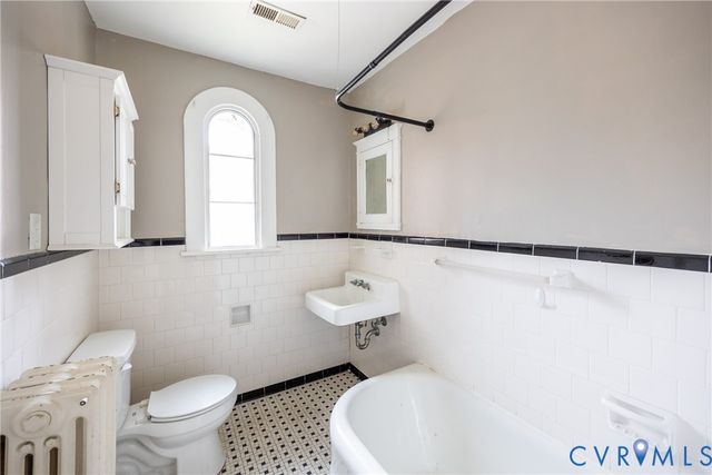 806 Appomattox St, Hopewell, VA 23860