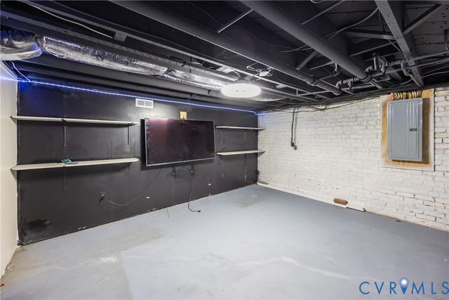 806 Appomattox St, Hopewell, VA 23860