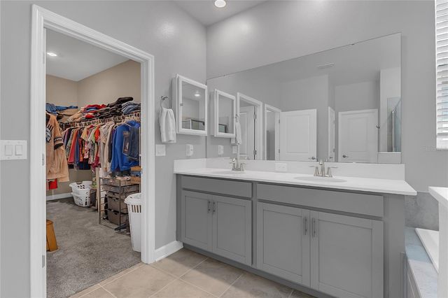 1807 GOOD NEIGHBOR LOOP, Kissimmee, FL 34744