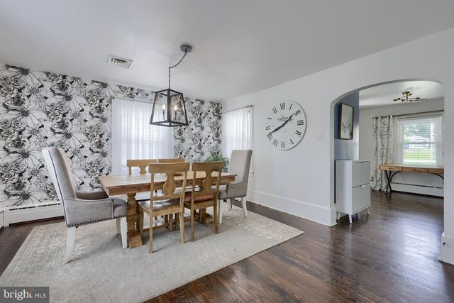1700 MANOR ST, Columbia, PA 17512