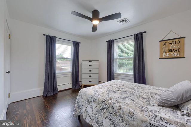 1700 MANOR ST, Columbia, PA 17512