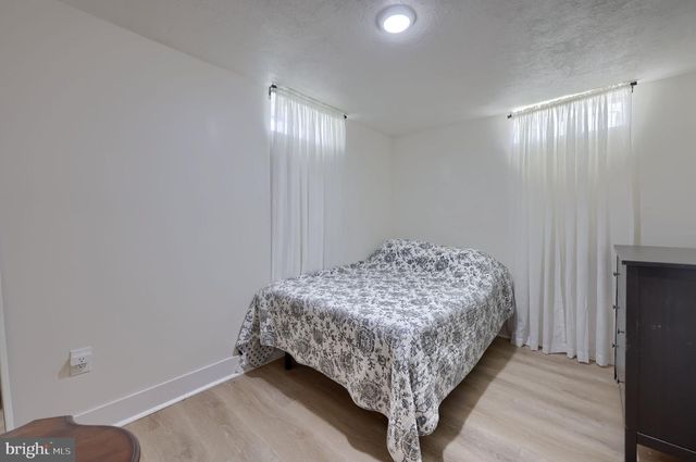 1700 MANOR ST, Columbia, PA 17512