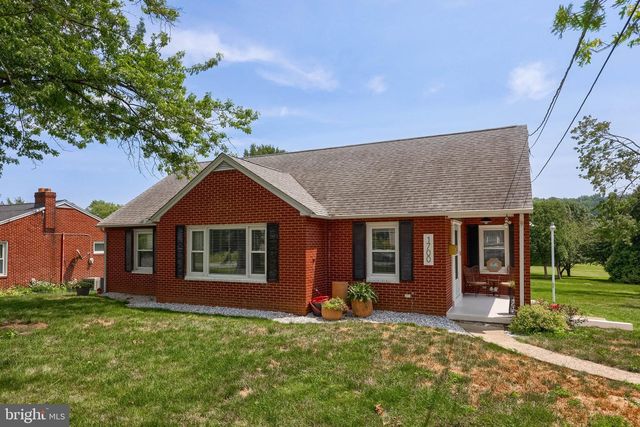 1700 MANOR ST, Columbia, PA 17512