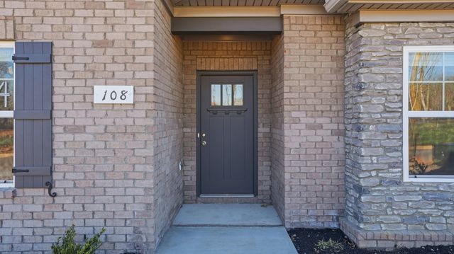 108 Sagewood Drive, Tullahoma, TN 37388