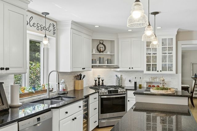 203 Maple St, Douglas, MA 01516