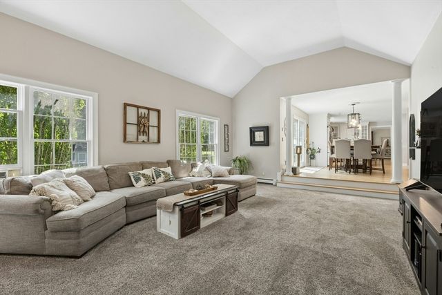 203 Maple St, Douglas, MA 01516