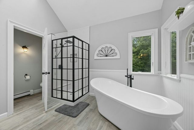203 Maple St, Douglas, MA 01516
