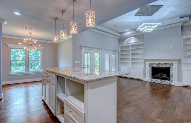 8001 Kanis Pines Drive, Little Rock, AR 72204
