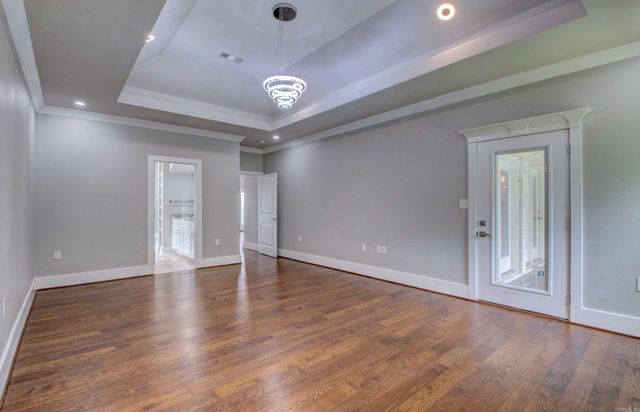 8001 Kanis Pines Drive, Little Rock, AR 72204