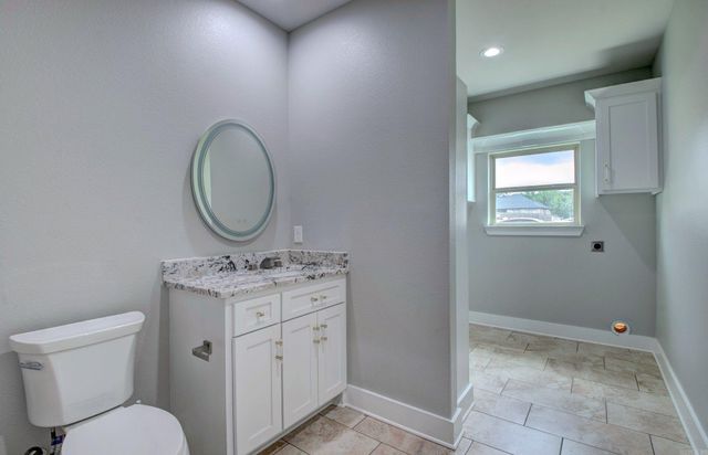 8001 Kanis Pines Drive, Little Rock, AR 72204