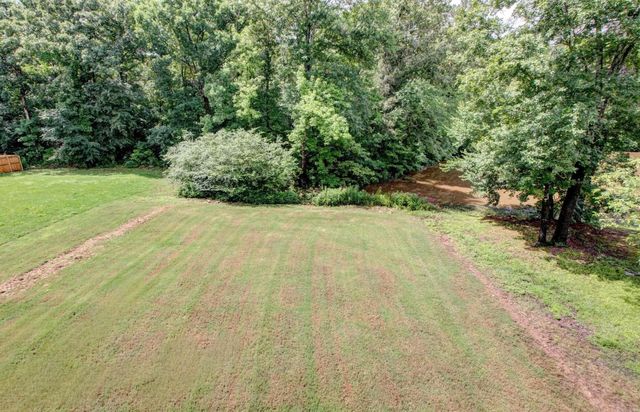 8001 Kanis Pines Drive, Little Rock, AR 72204