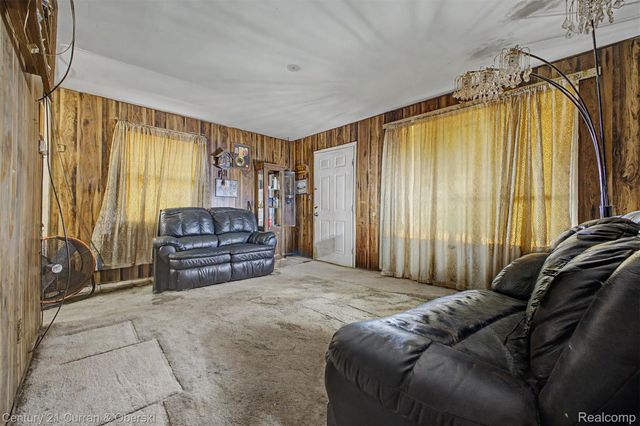 2766 Margaret Street, Melvindale, MI 48122