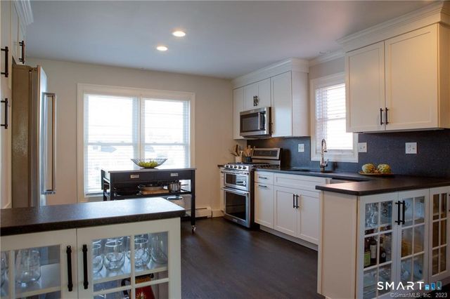 331 Riverside Drive, Fairfield, CT 06824