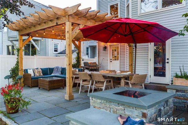 331 Riverside Drive, Fairfield, CT 06824