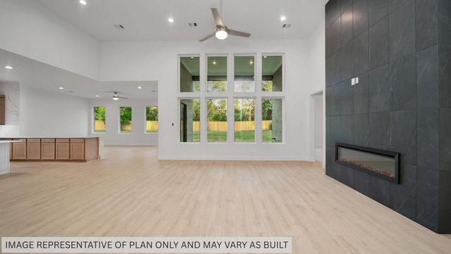 358 Louvenia Court, Pinehurst, TX 77362