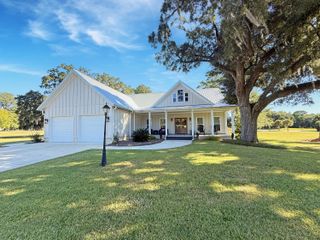 521 Oak Lawn Road, Georgetown, SC 29440