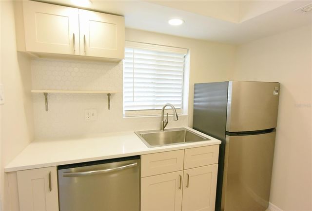 3751 S SCHOOL AVENUE 26, Sarasota, FL 34239