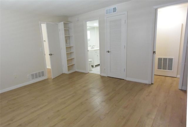 3751 S SCHOOL AVENUE 26, Sarasota, FL 34239