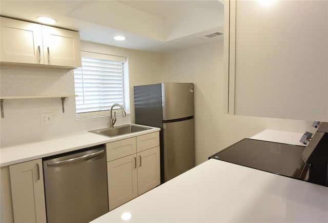 3751 S SCHOOL AVENUE 26, Sarasota, FL 34239