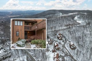 15 Village Way 4, Vernon Twp., NJ 07462