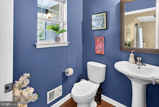 486 WALKER AVE, Ewing, NJ 08628