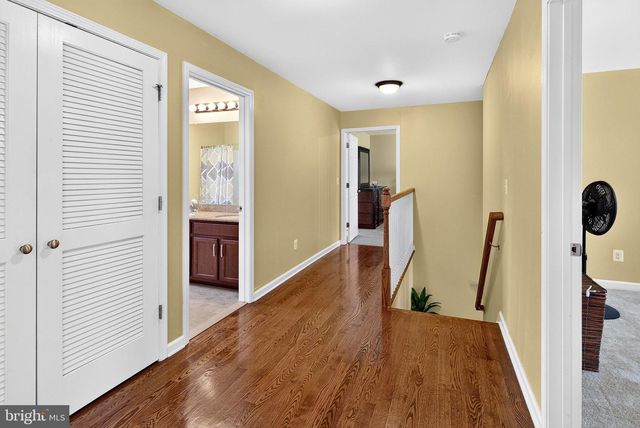 486 WALKER AVE, Ewing, NJ 08628