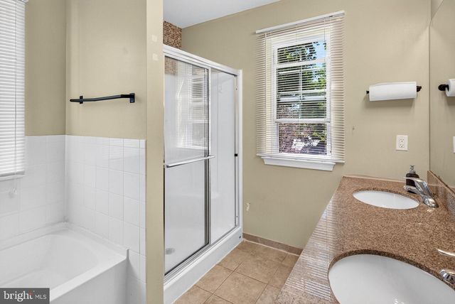 486 WALKER AVE, Ewing, NJ 08628