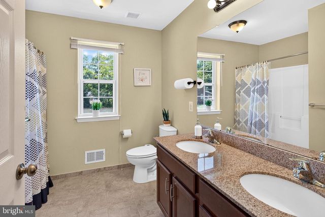 486 WALKER AVE, Ewing, NJ 08628