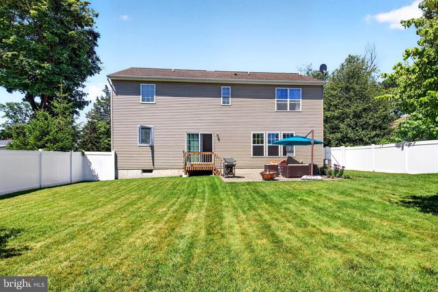 486 WALKER AVE, Ewing, NJ 08628