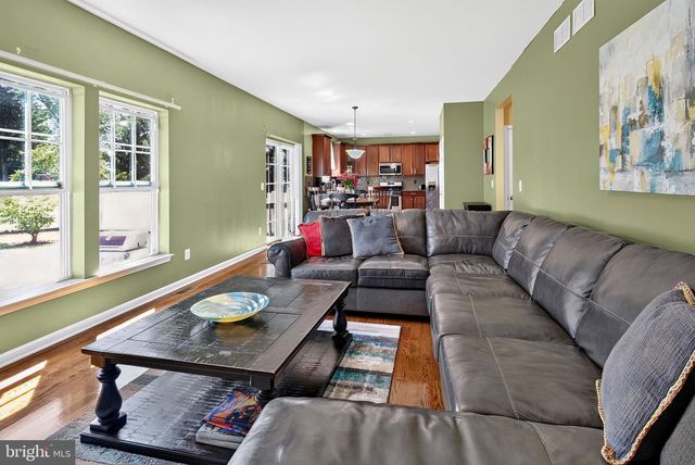486 WALKER AVE, Ewing, NJ 08628