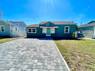 3110 10TH AVENUE N, St Petersburg, FL 33713