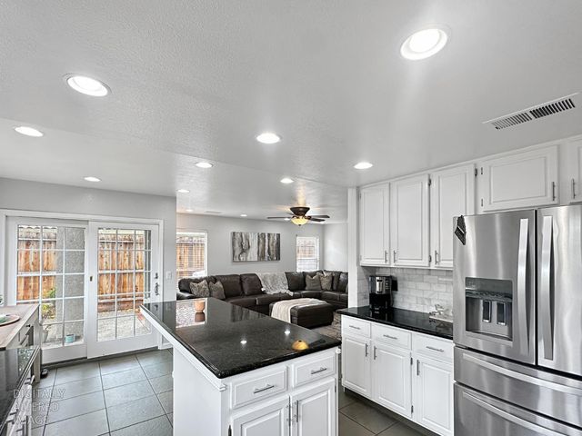 10425 Big Horn Ct, Stockton, CA 95209