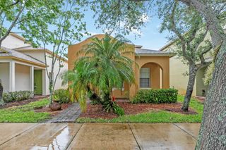 2567 SE Ruskin Drive, Port St Lucie, FL 34952