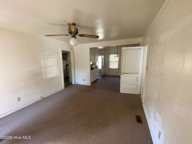 1007 W Washington Avenue, Kinston, NC 28501