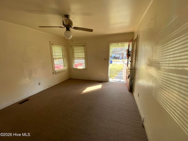 1007 W Washington Avenue, Kinston, NC 28501