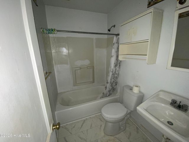 1007 W Washington Avenue, Kinston, NC 28501