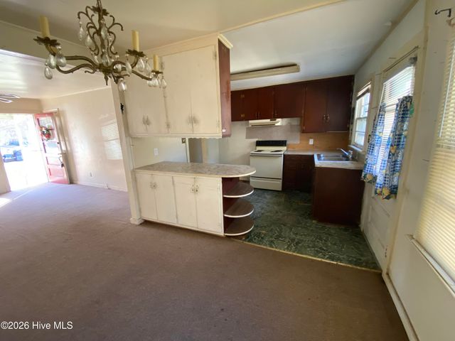 1007 W Washington Avenue, Kinston, NC 28501