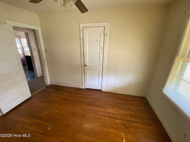 1007 W Washington Avenue, Kinston, NC 28501