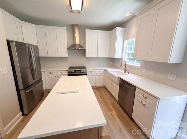 1959 Trace Creek Drive, Waxhaw, NC 28173
