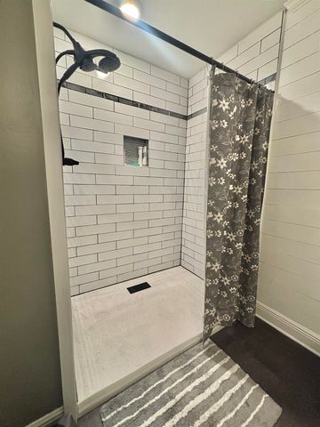 553 Lake Long Drive, Houma, LA 70364