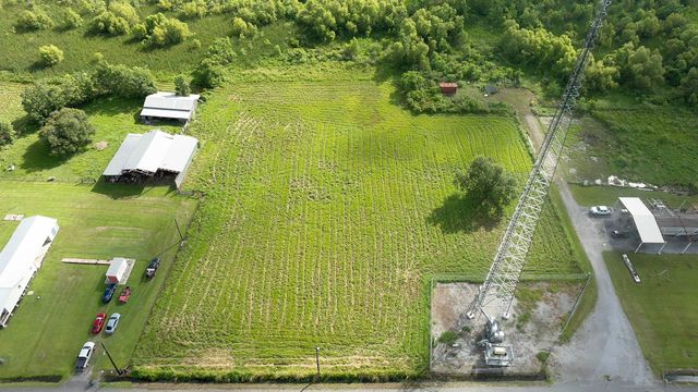 553 Lake Long Drive, Houma, LA 70364