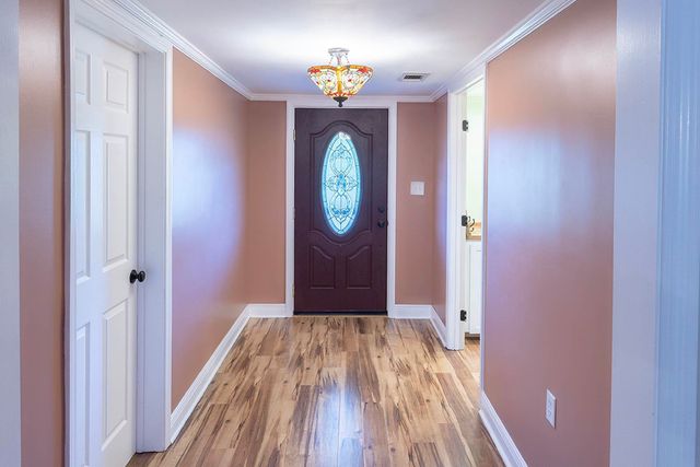 553 Lake Long Drive, Houma, LA 70364