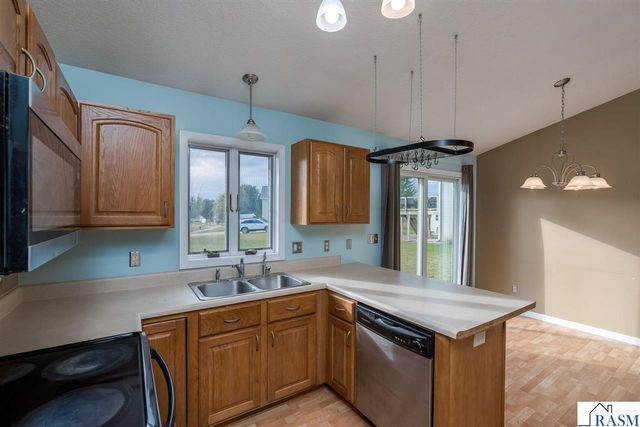 100 Uriah Court, Mankato, MN 56001